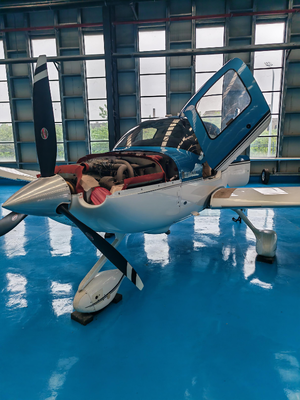 Un SR22 en stock avec un temps de vol de seulement 36 heures!